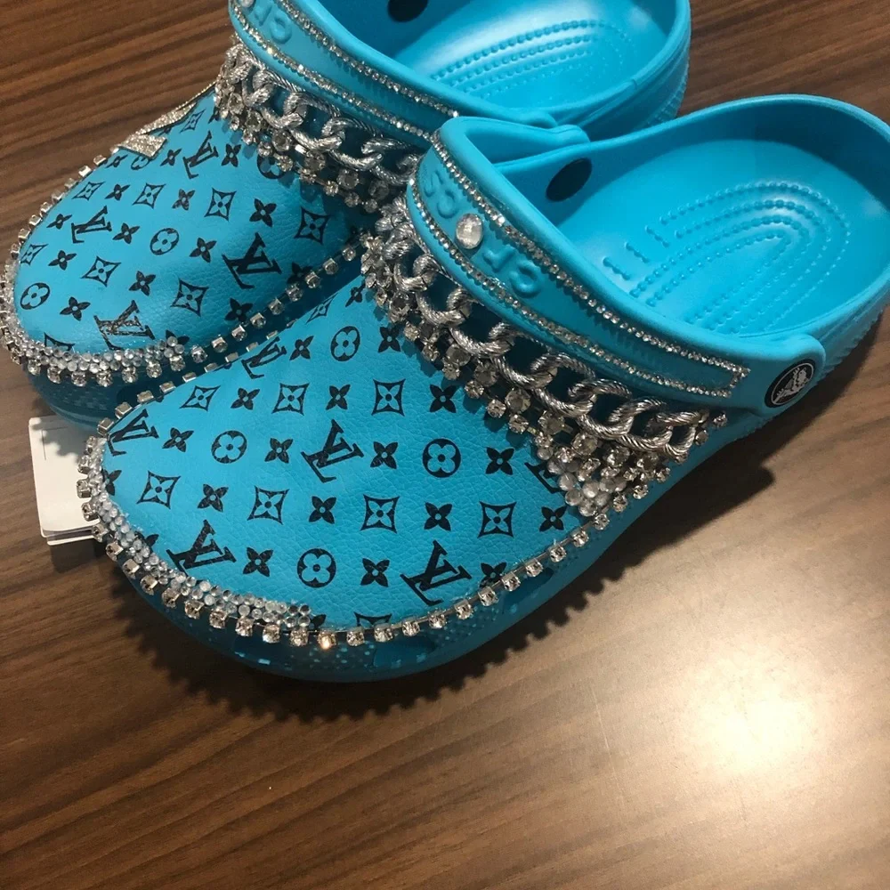 Crocs - Picture 3 of 3